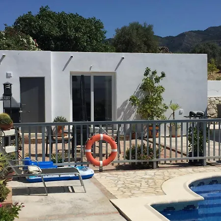 Cosy Modern Chalet In Alhaurin el Grande