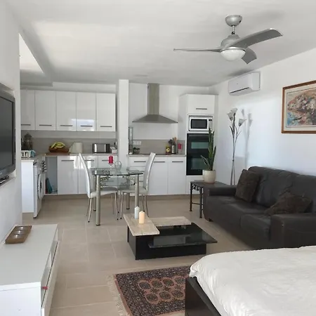 Chalet Cosy 1 Bed Casita In Malaga *